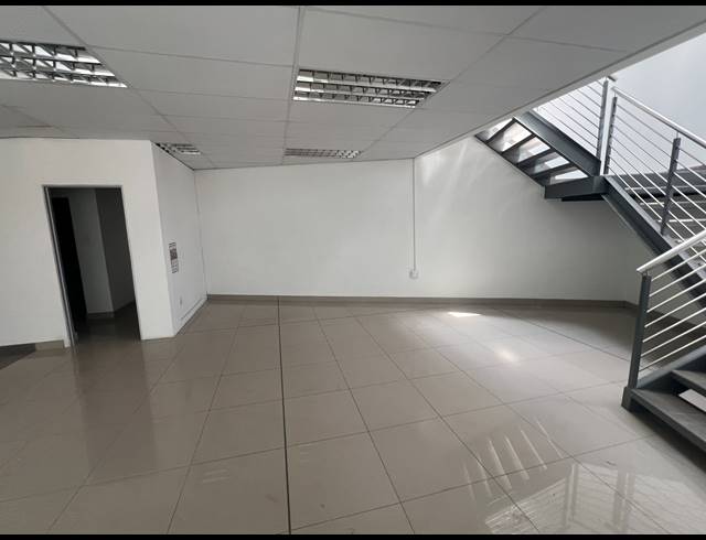 1,066M² RETAIL TO LET IN KYA SANDS